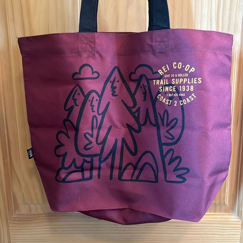 REI Maroon Tote with Black Handles